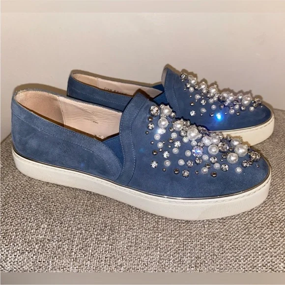 Stuart Weitzman Pearl Crystal Embellished Decor
White Platform Sneakers Slip Ons - Picture 4 of 14